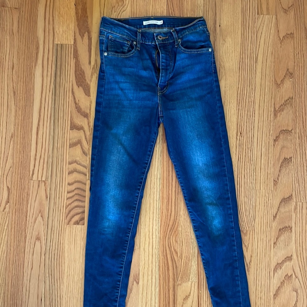 Levi’s classic mile high super skinny medium wash size 28
